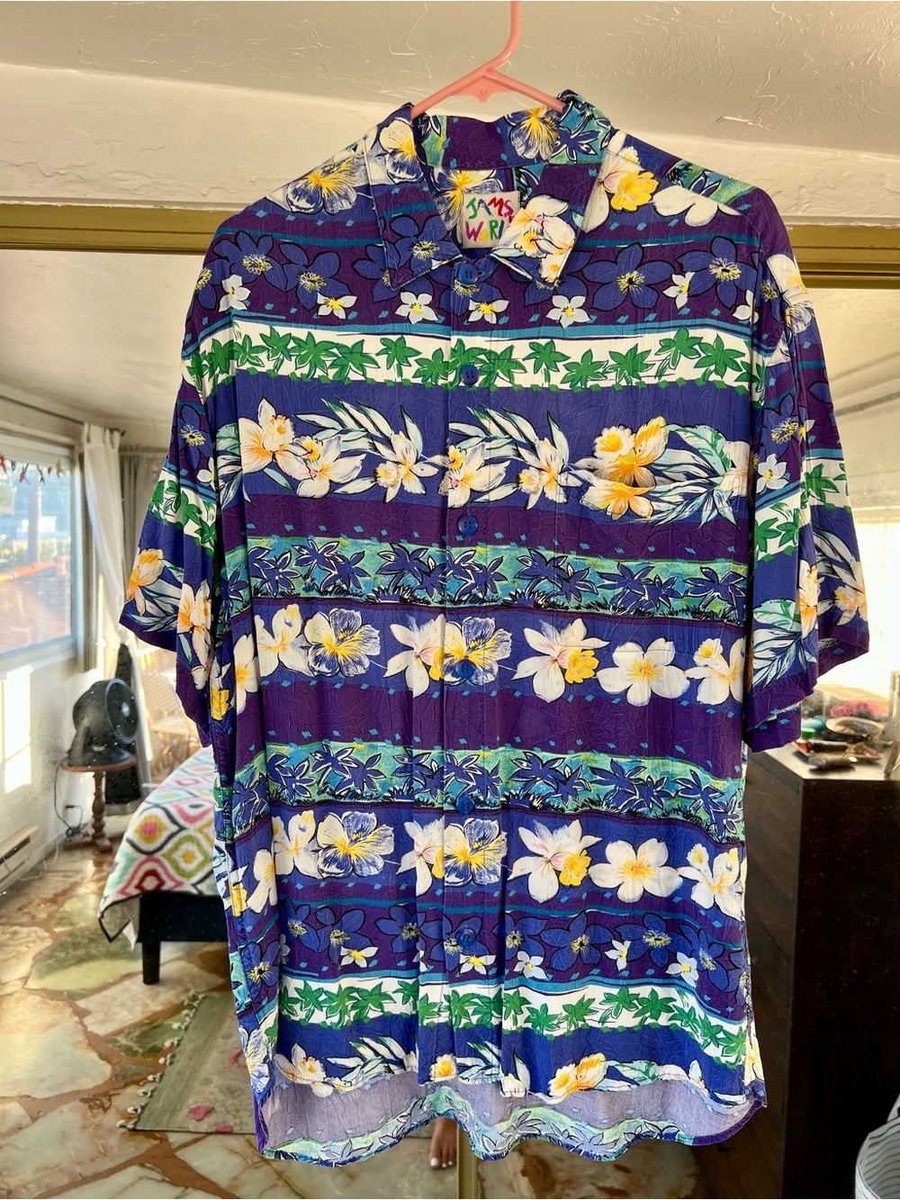 Vintage Jams World Men's Aloha Shirt. Size Large.